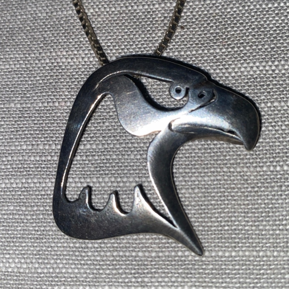 Sterling silver American Eagle Pendant and necklace chain